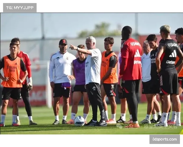 葡杯赛事公益活动中 球员走访当地社区与学校